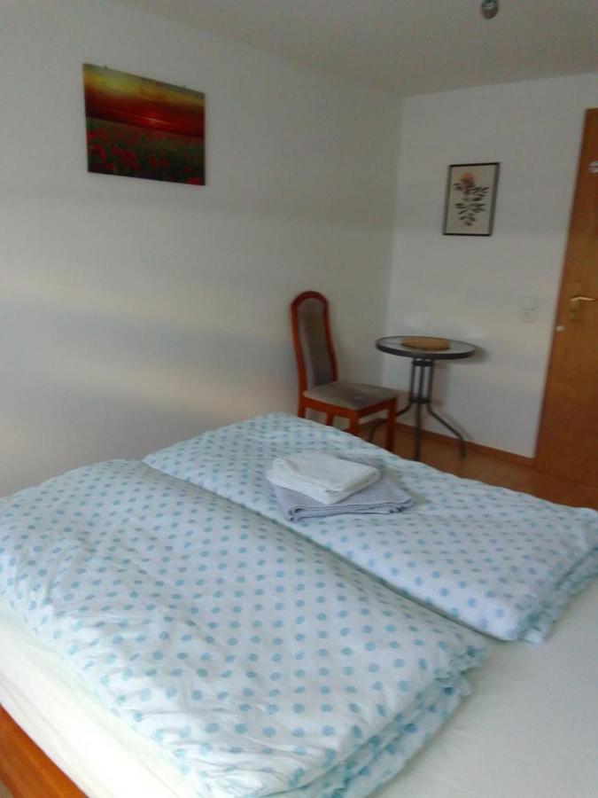 Gaestehaus Gl Ellwangen Bagian luar foto