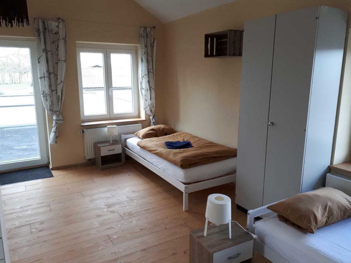 Gaestehaus Gl Ellwangen Bagian luar foto