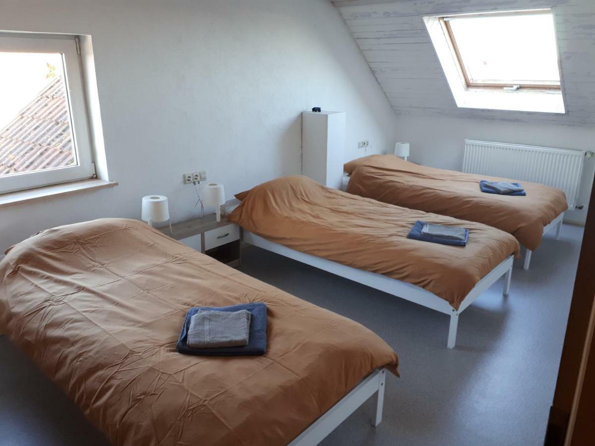 Gaestehaus Gl Ellwangen Bagian luar foto