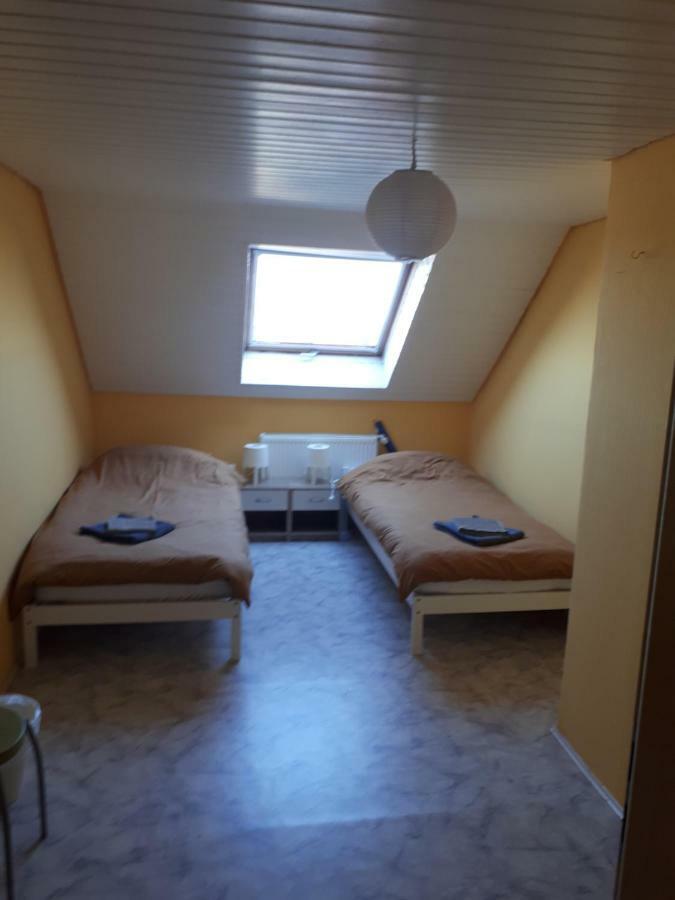 Gaestehaus Gl Ellwangen Bagian luar foto