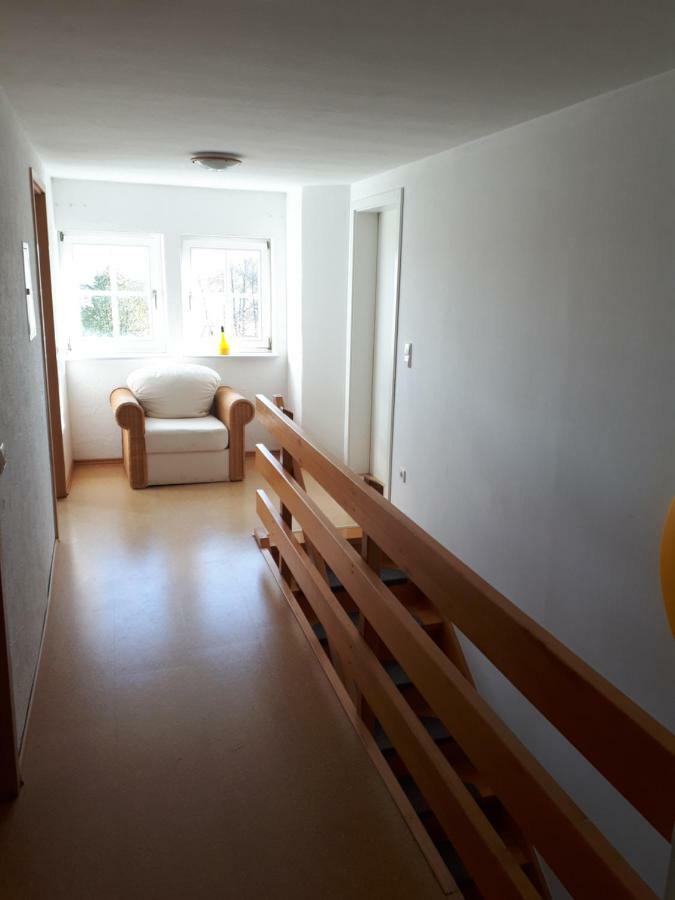 Gaestehaus Gl Ellwangen Bagian luar foto