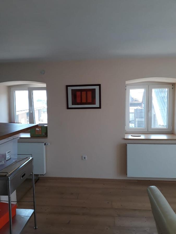 Gaestehaus Gl Ellwangen Bagian luar foto